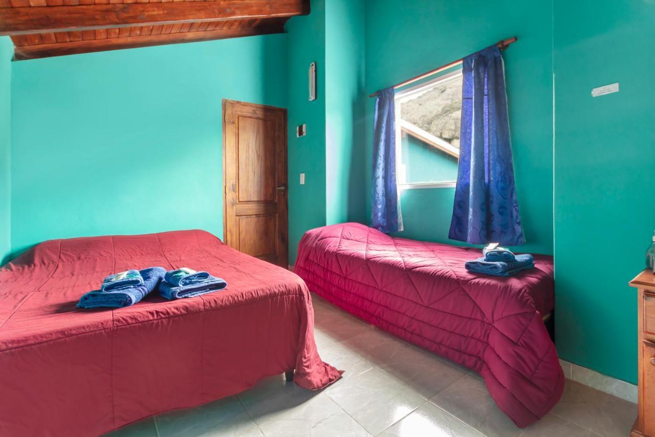Hostel Luna Country El Chalten Exterior photo