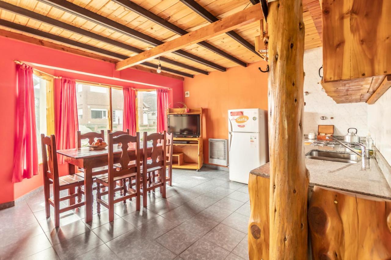 Hostel Luna Country El Chalten Exterior photo