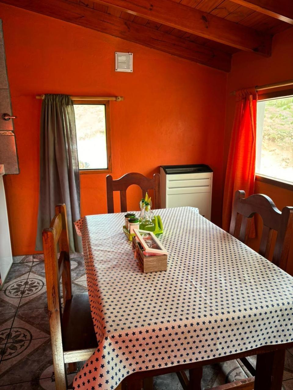 Hostel Luna Country El Chalten Exterior photo