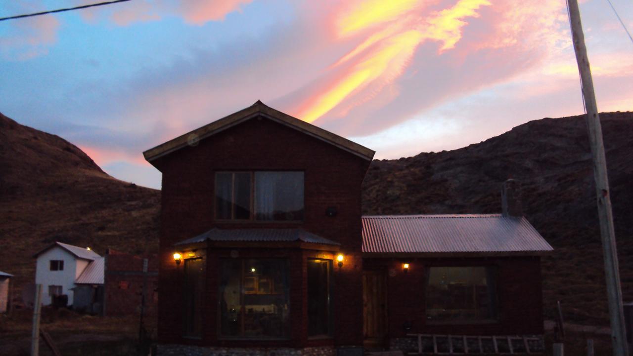 Hostel Luna Country El Chalten Exterior photo